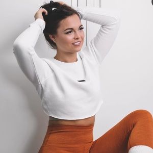 NWOT Alphalete Atlas Crop Sweatshirt